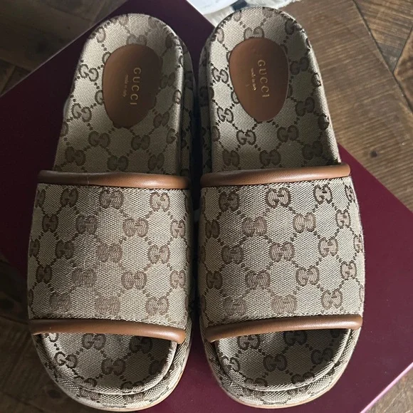 Gucci Brown Monogram Sandals - Picture 2 of 3